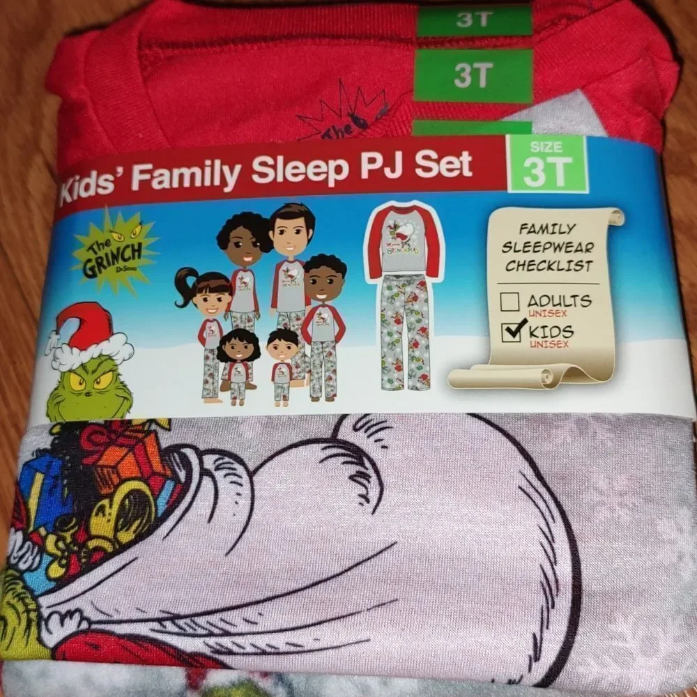 The Grinch Christmas flannel PJ set Pajamas unisex Sz 3T NWT unisex